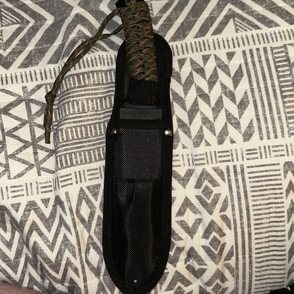 Ozark trail fixed blade - Picture 3 of 5